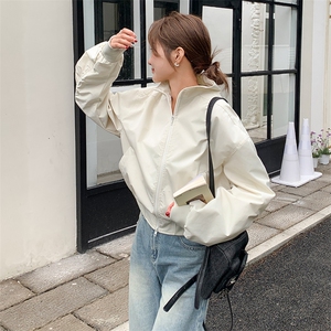 【新款！！】米白色休闲百搭棒球服韩版夹克2005款P135K208图片
