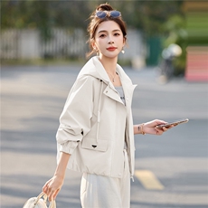 现货！现货12026年春秋新款时尚休闲风短款外套女，女装短外套，以桐