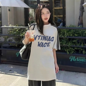 抖音得物品质二开240克宽松纯棉美式潮牌印花三条杠中性风短袖T恤图片
