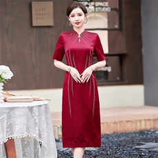 春夏季新款醋酸设计简约喜婆婆刺绣烫钻喜庆中款婚礼旗袍连衣裙，女装汉服/婚纱/旗袍/礼服，小荷流