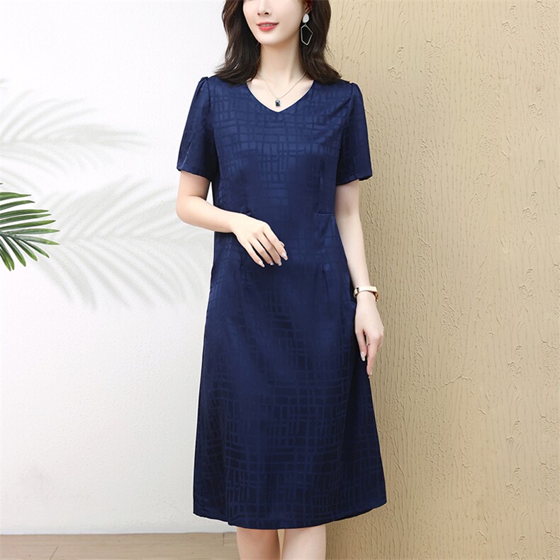 桑蚕丝半袖连衣裙女夏装高端洋气妈妈V领宽松真丝长裙,女装连衣裙,梦芯尔