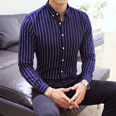 藏青色