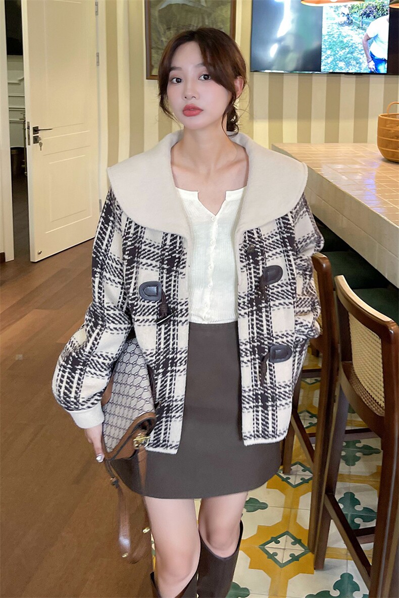 小香风短款格子牛角扣毛呢外套女冬季韩版高级感赫本风小个子大衣,女装短外套,2C037