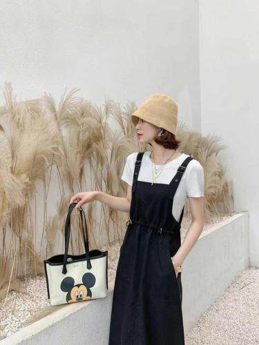 【现货】夏季新款韩版连衣裙，女装连衣裙，裳之恋语