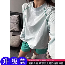 蓝色