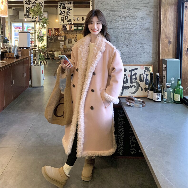 独特超好看粉色皮毛一体羊羔毛大衣女2024新款加绒加厚派克服外套,女装皮草,2C115