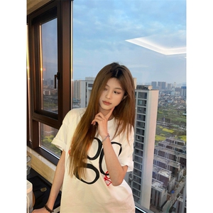 T0752-P25 潮酷情侣穿搭 创意字母设计男男女同款纯棉短袖图片