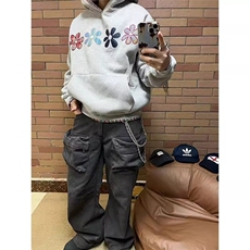 灰色