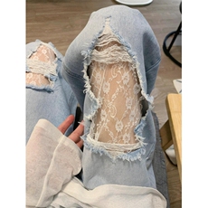 浅蓝色