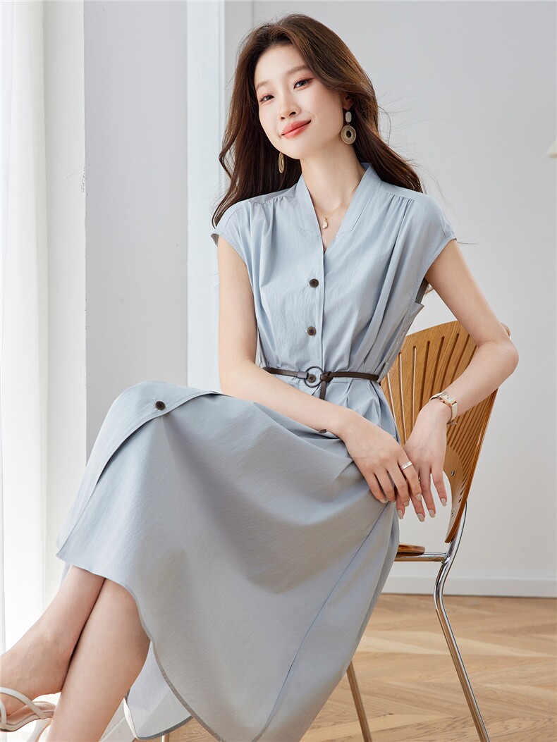 现货！2026年夏季V领中长款连衣裙女气质大方雾霾蓝裙子,女装连衣裙,沐七七