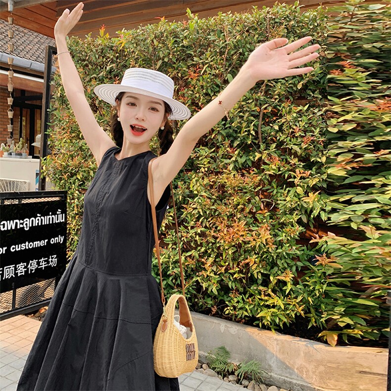 赫本风无袖立体裁剪圆领2024年夏季套头花苞裙,女装连衣裙,诺蝶