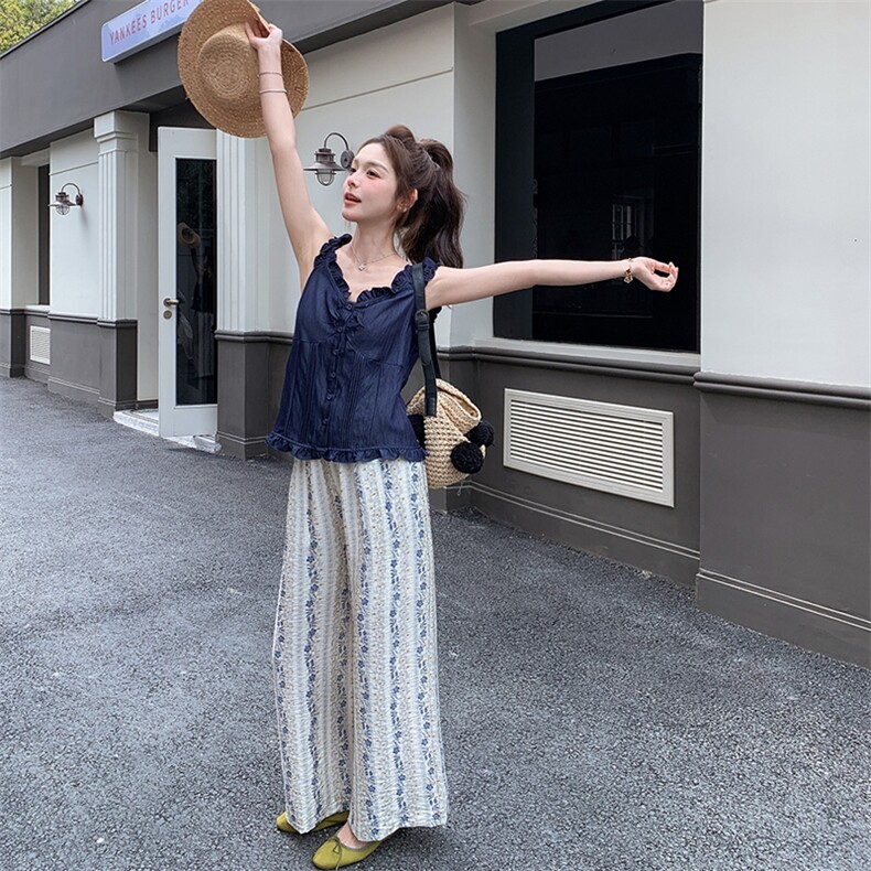 夏季新款少女感显瘦碎花阔腿裤两件套温柔系穿搭法式牛仔小衫套装图片