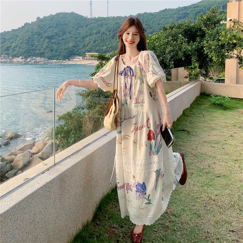 印花连衣裙女夏季2026新款韩系松弛感小众俏皮减龄涂鸦花卉中长裙,女装连衣裙,艾米莉亚