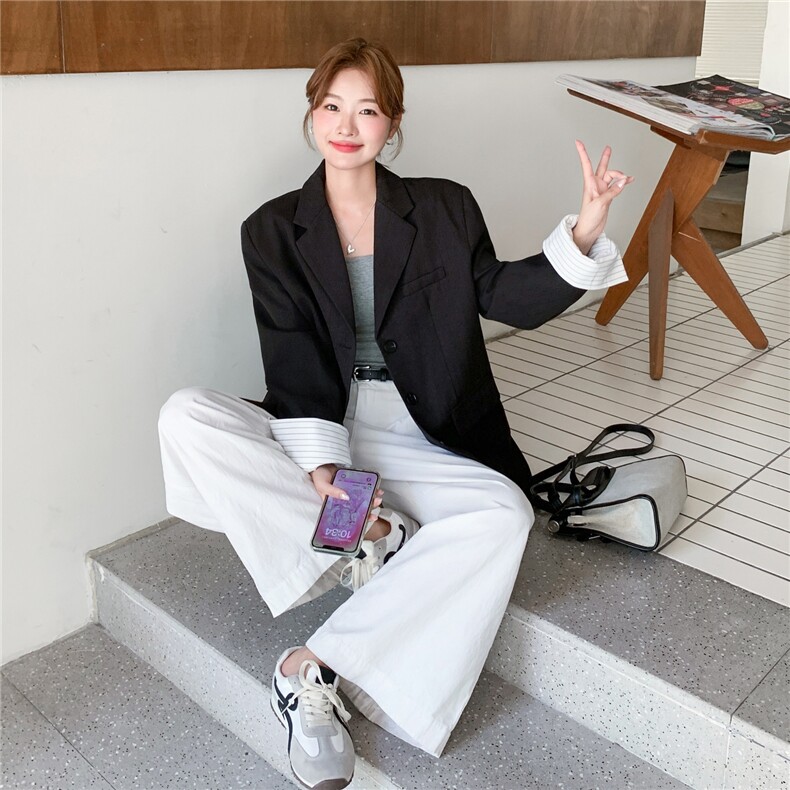 撞色复古设计感条纹翻袖西装外套女2025秋季流行气质休闲淡人西服,女装短外套,2C201