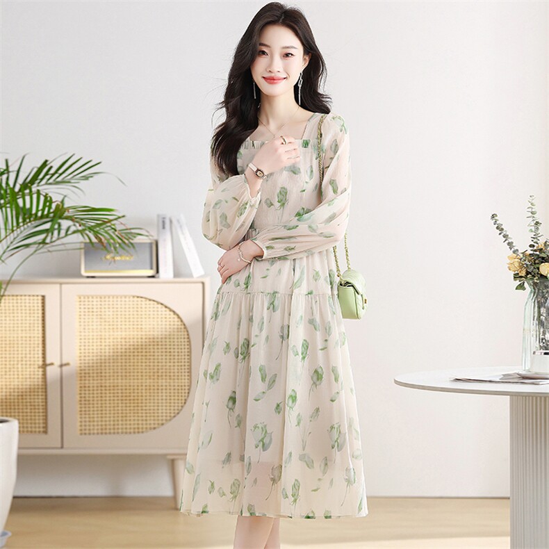 绿色碎花雪纺连衣裙女2026春夏新款方领七分袖收腰显瘦中长款仙女,女装连衣裙,艾米