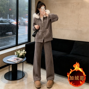 女秋冬新款时尚休闲套装宽松显瘦短款连帽毛领外套阔腿长裤两件套图片