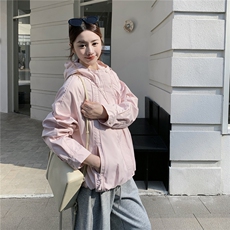 【新款2026春】明星同款高级感气质连帽外套冲锋衣9813-P145K238，女装短外套，2C088