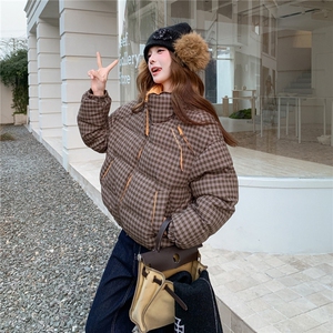 咖色格纹拼接撞色立领羽绒服女冬超火好看高级小众保暖短加厚外套图片