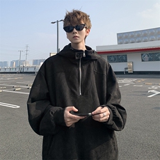 黑色