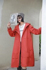 秋季风衣新品独具一格中长款，女装风衣，得瑟空间