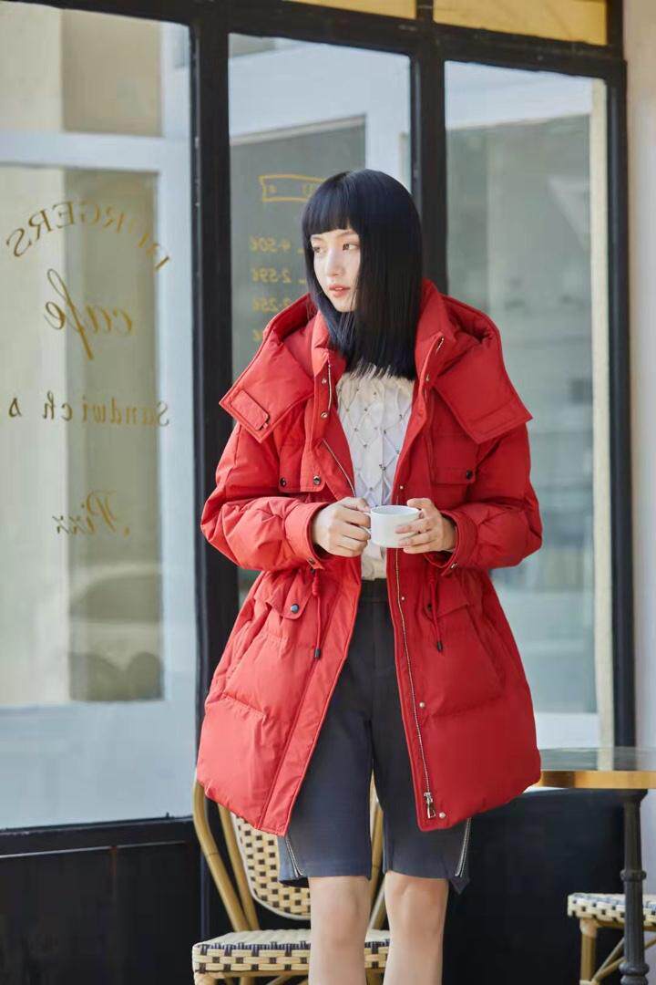 冬装现货一手长羽绒服工装与休闲结合，女装羽绒服，千浪依族