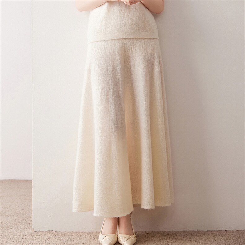 2025秋冬新款舒适百搭简约软糯时尚乱麻大伞裙，女装半身裙，尚达羊绒