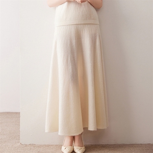 2025秋冬新款舒适百搭简约软糯时尚乱麻大伞裙，女装半身裙，尚达羊绒
