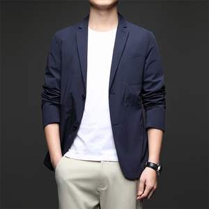 D33729秋冬新款男士西服薄款商务休闲男装外套轻薄通勤外衣图片