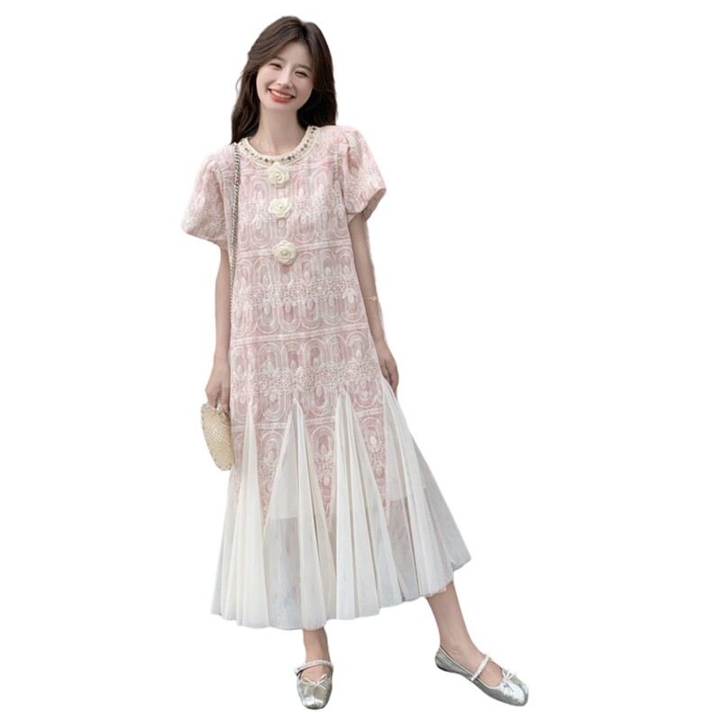 小个子港风九寨沟拍照连衣裙夏季高腰仙女裙绣花拼接碎花显瘦气质,女装连衣裙,2C115