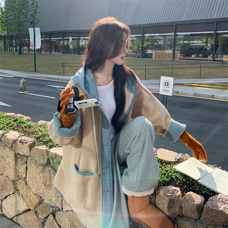 撞色拼接连帽羊羔毛外套女2025冬季新款韩系学院风小个子加厚棉服,女装皮草,天使之佳话