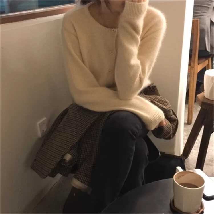 纯山开衫秋冬新款毛衣女短款圆领羊毛衫超火cec外套针织,女装羊毛衫,千御纺羊绒