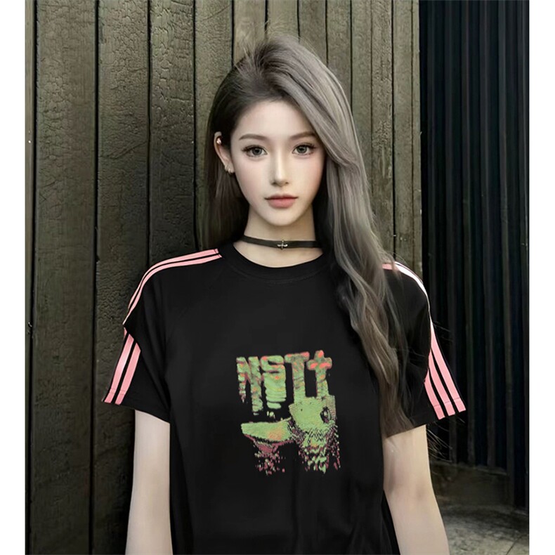 抖音得物品质二开240克宽松纯棉美式潮牌印花三条杠中性风短袖T恤,男装T恤,电商A486