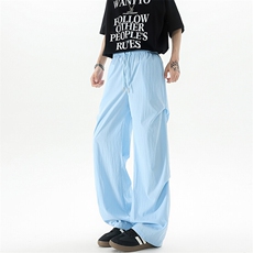 冰蓝色