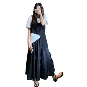 设计感小众套装裙女2025夏新款慵懒风不规则吊带T恤半身裙三件套图片