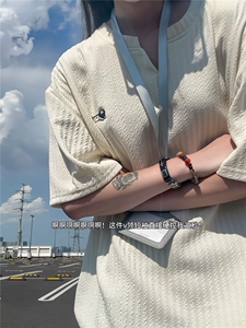 XZ809A/FFF05/P35/控48 美式V领坎肩万针小狗绣花T恤图片