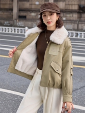【大量现货】短款外套女2025秋冬新款小个子巨好看的加绒加厚羊羔毛翻领派克服，女装棉衣/棉服，依路服饰