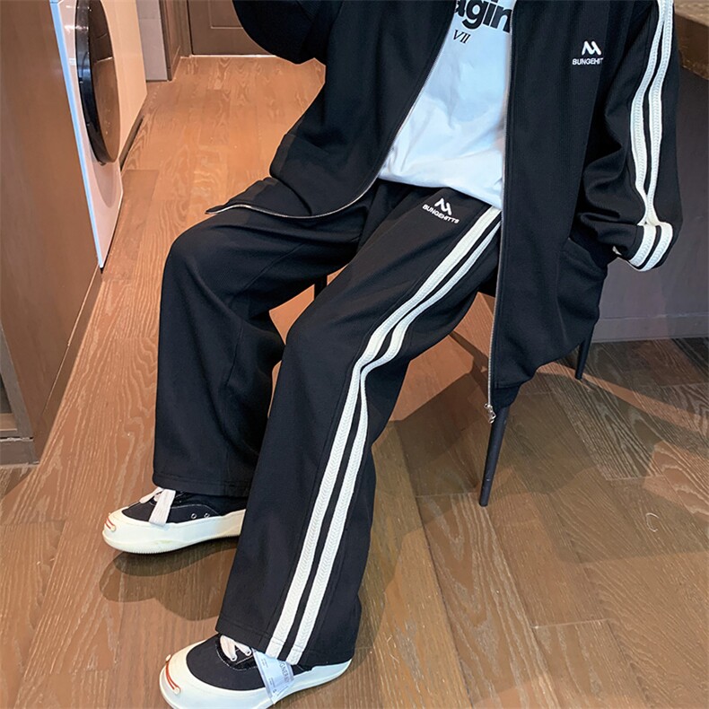 XZ301A TZ07港风撞色条纹学生休闲套装上衣P68控88 裤子P50控68图片