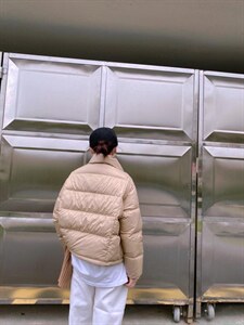 小款羽绒服图片