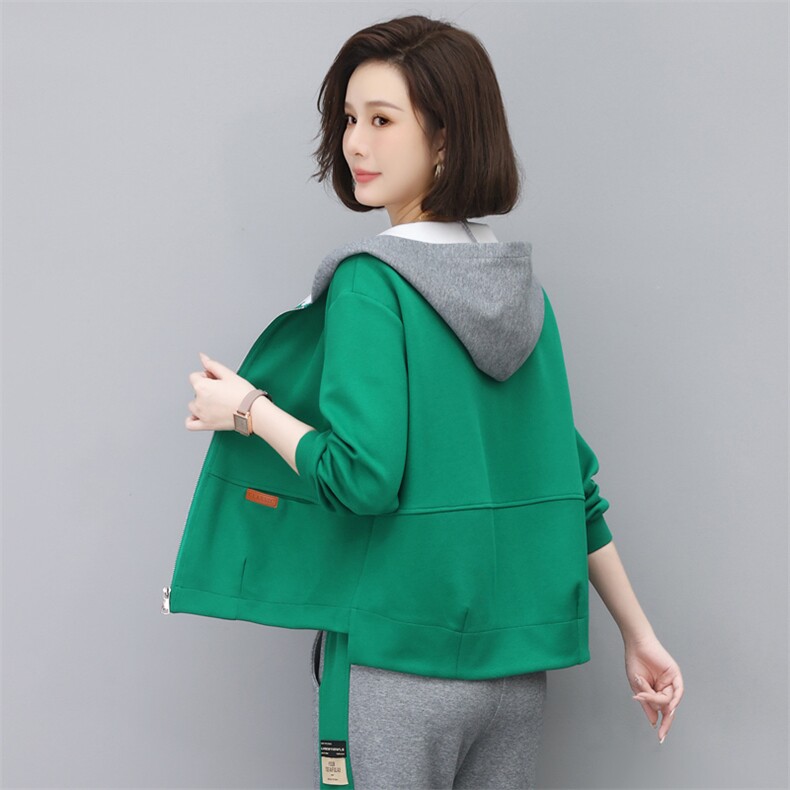 卫衣运动女2024新款品牌休闲小个子穿搭一整套春秋妈妈,女装短外套,依恋蒂丝