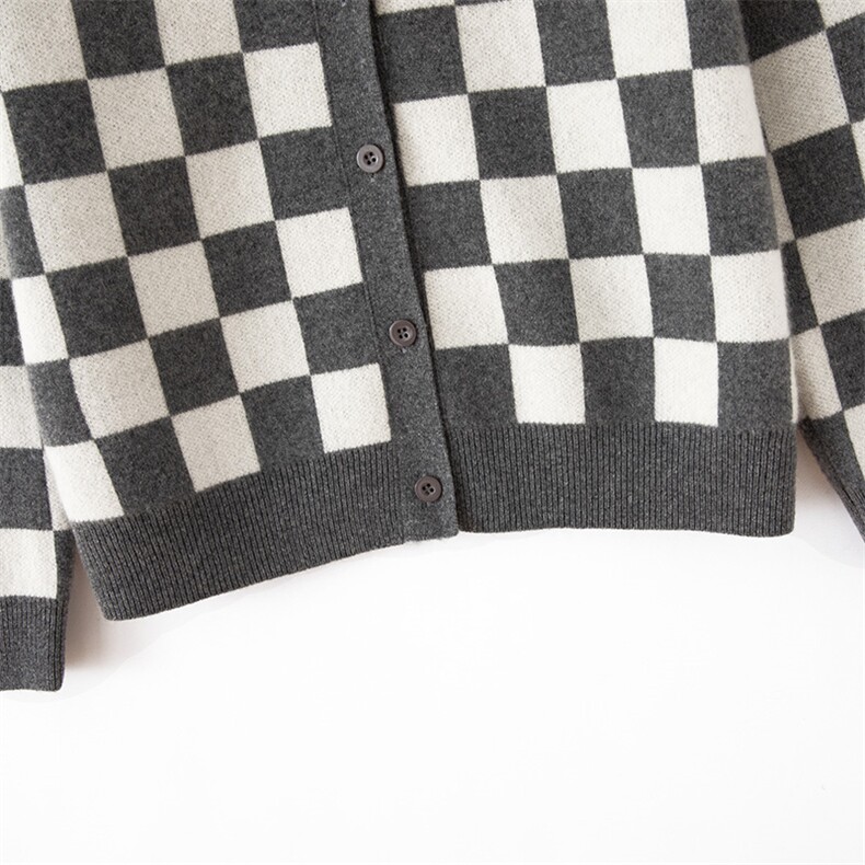 2025年秋季新款针织V领棋格盘羊绒开衫外套时尚休闲通勤百搭,商品下架区,博友羊绒