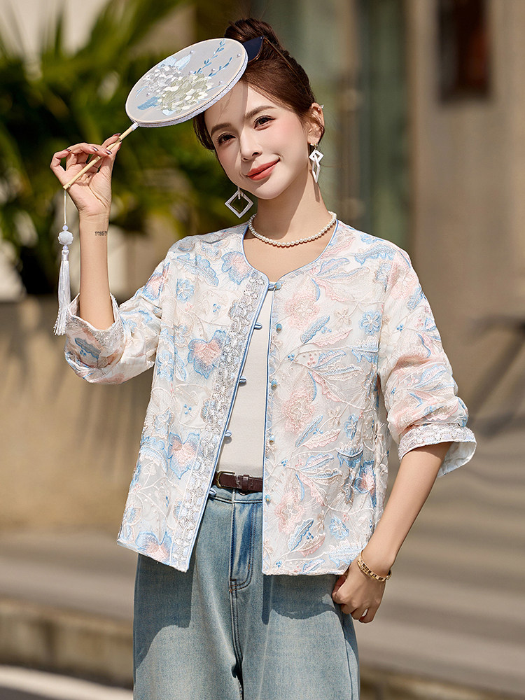 新中式国风外套女2025春季新款复古刺绣提花设计感小众高级感上衣,女装短外套,布芭啦