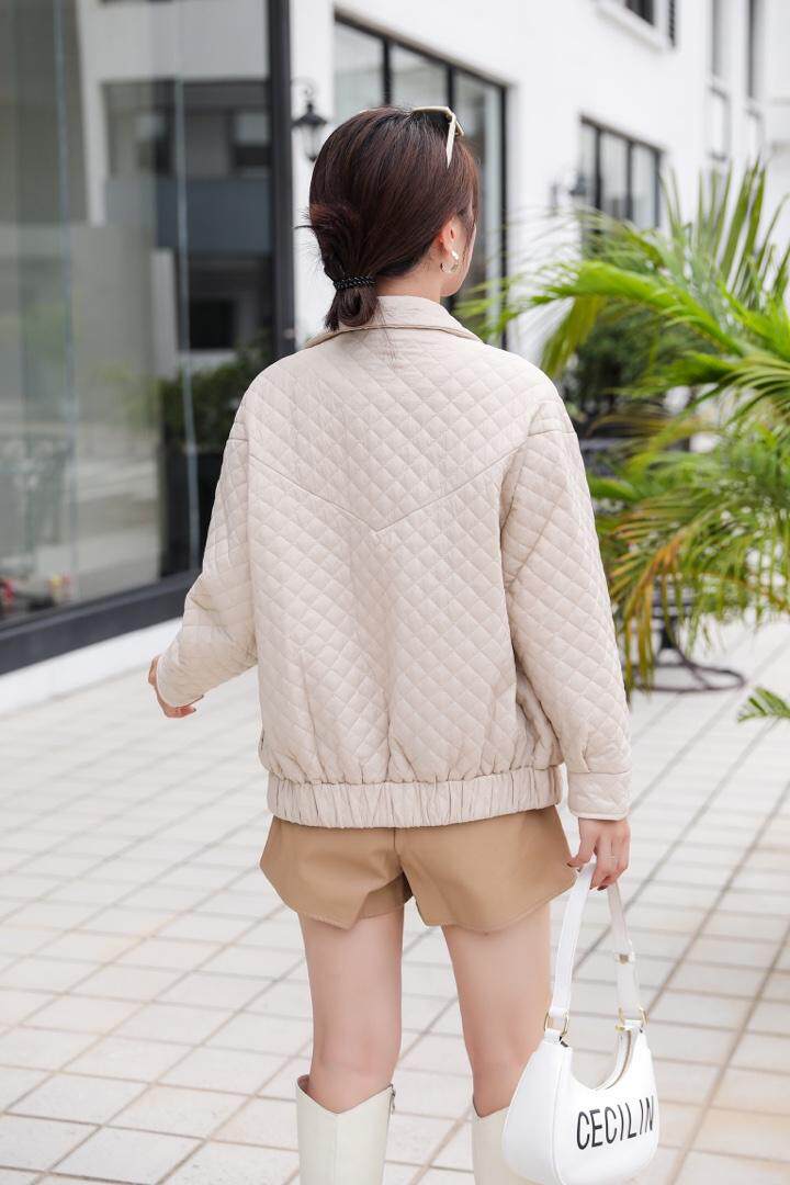 2021秋冬新款时尚轻薄衣拼皮包边服女短宽松休闲外套，女装棉衣/棉服，芊芊细羽