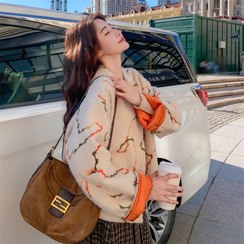 25初冬新品皮毛一体印花工艺特色包扣6526-P155-K248,女装短外套,2C317