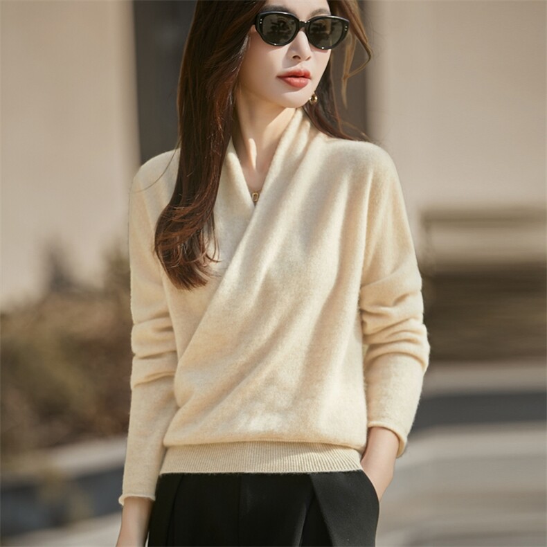 2025年秋季时尚百搭通勤休闲交叉V领套衫，女装羊毛衫，暖烁羊绒