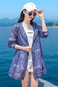 2022夏季新款时尚连帽防晒衣外套拉链宽松型中长款插肩袖图片