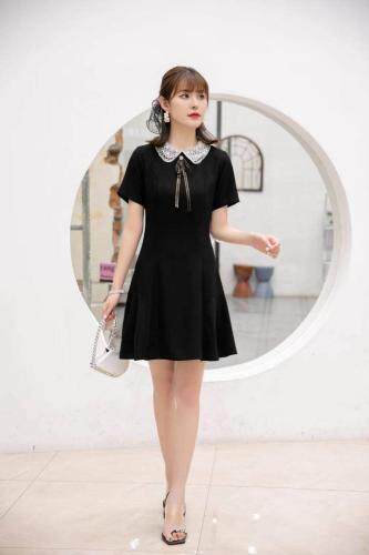 现货补单王连衣裙，4个，女装连衣裙，依柏璐