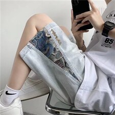 浅蓝色