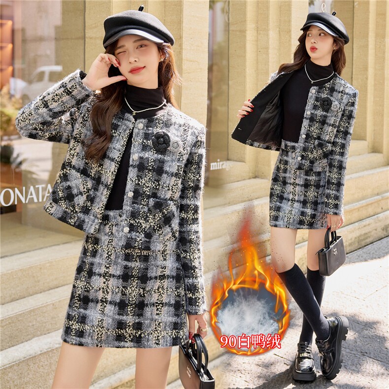 【bao款主推现货】2025冬装新款格纹套装配胸花含30羊毛90白鸭绒,女装套装/套裙,雅静靓衣