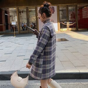 韩版时尚优雅格纹毛呢外套女秋冬季新款显瘦气质双排扣中长款大衣图片