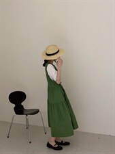 新款现货背心裙颜色超正，女装背心吊带，MOIA